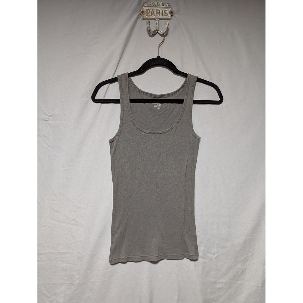 Old Navy Women's Gray Ribbed Scoop Neck Stretch Tank Top Basic Cami‎ Size Medium